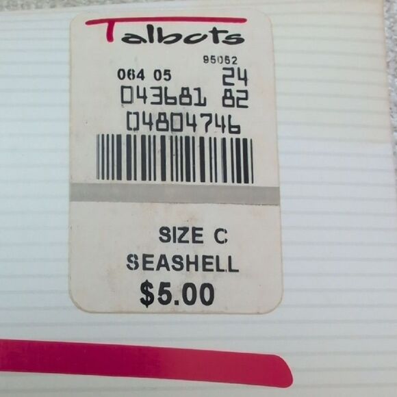 Talbots Silky Sheer Control Top Sandalfoot Pantyhose in Seashell Size C Vintage - Picture 5 of 9